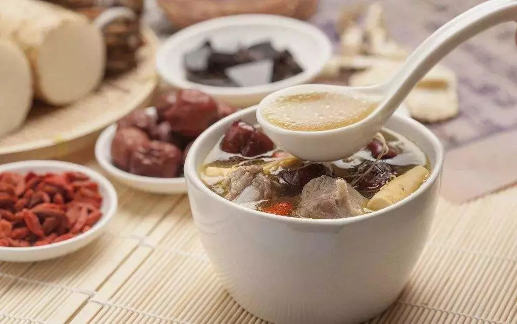 不同体质的产妇月子餐怎么吃？